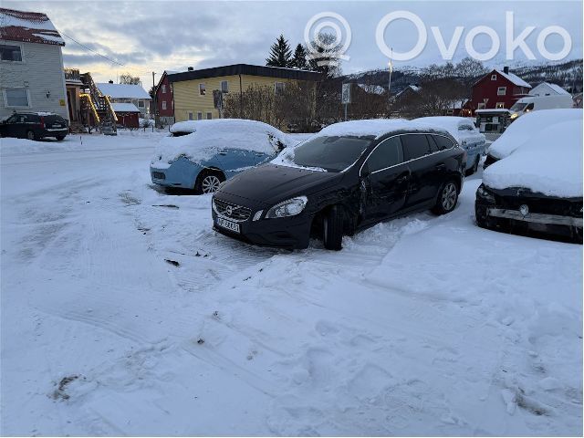 V60 V60, V60 Cross Country  36050493
