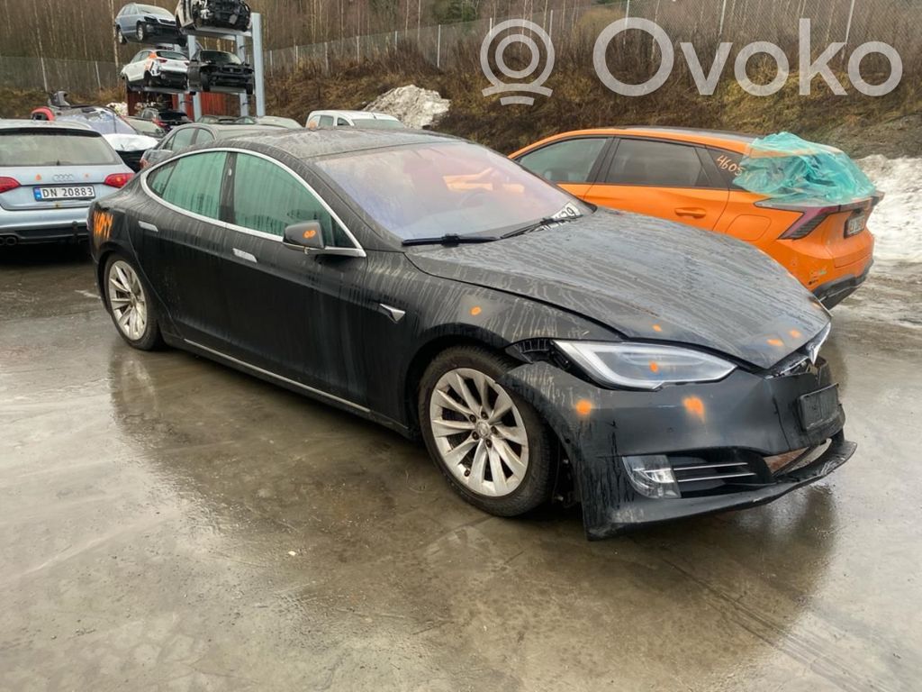 Model S Tesla Model S