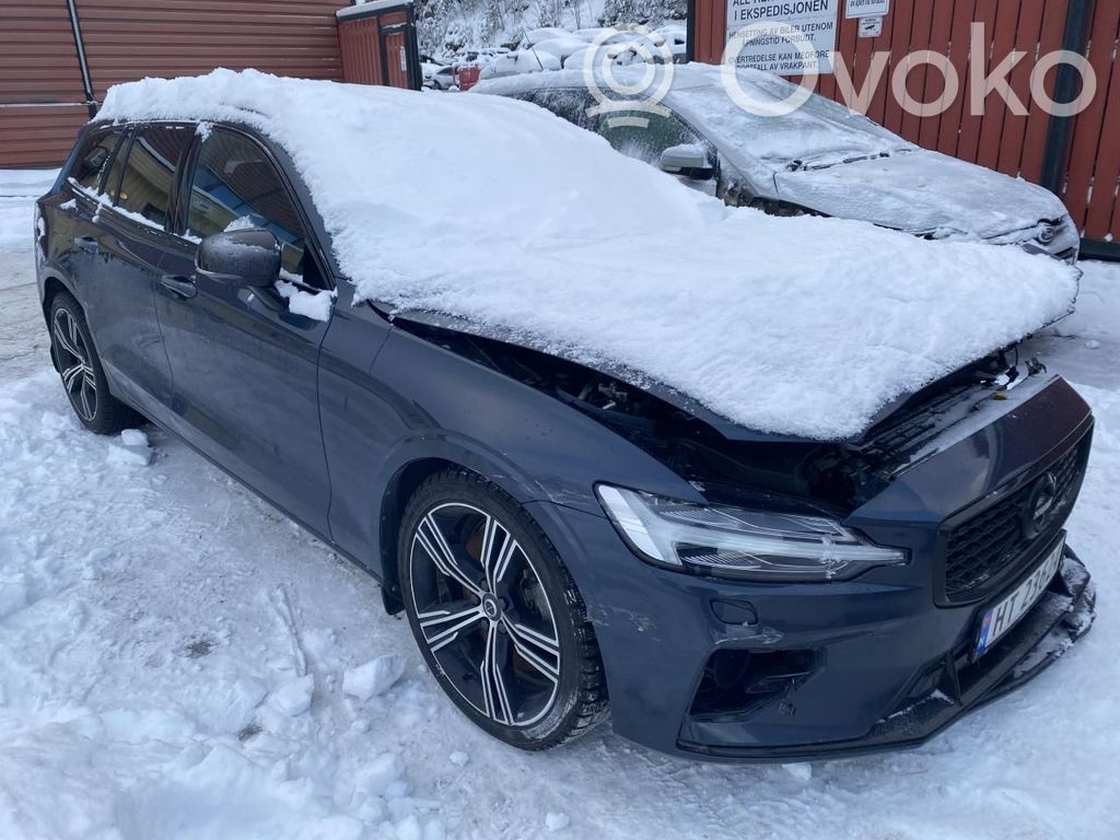 V60 V60, V60 Cross Country  32223646