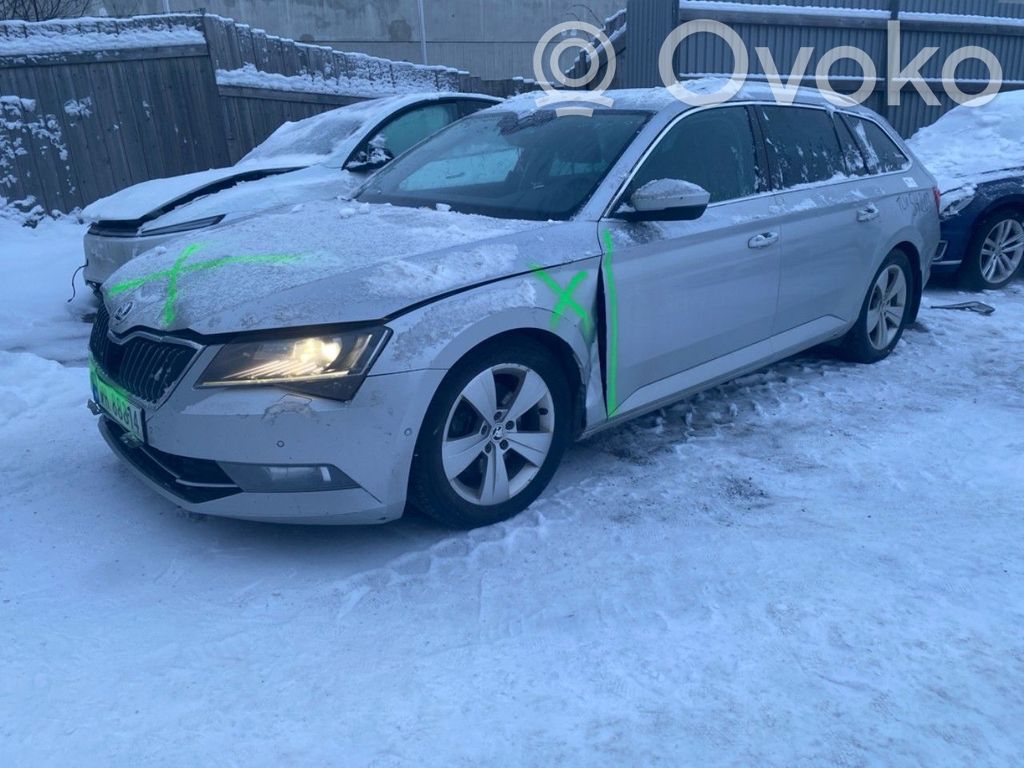 Superb B8 (3V) Superb  04L907309M