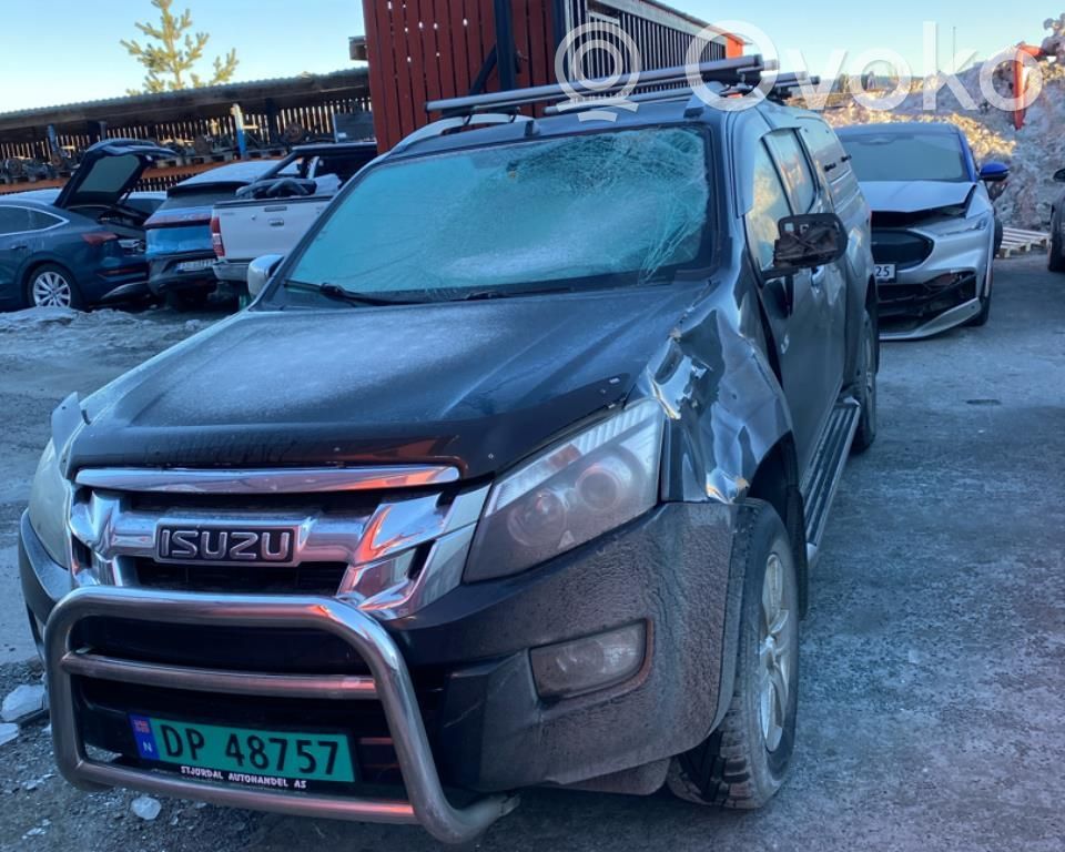 D-Max D-Max  8981836550