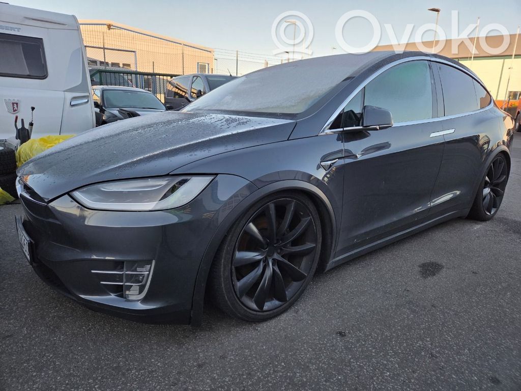 Model X Tesla Model X  149586622C