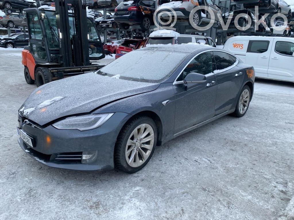 Model S Tesla Model S  600591500E
