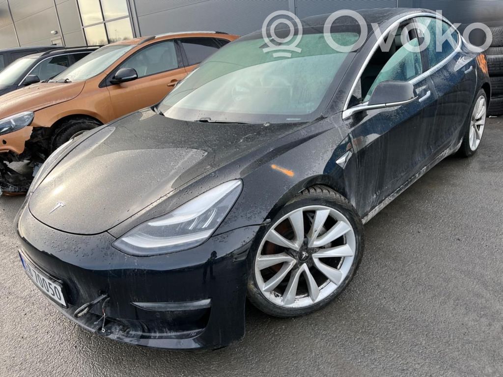 Model 3 Tesla Model 3  151495200D