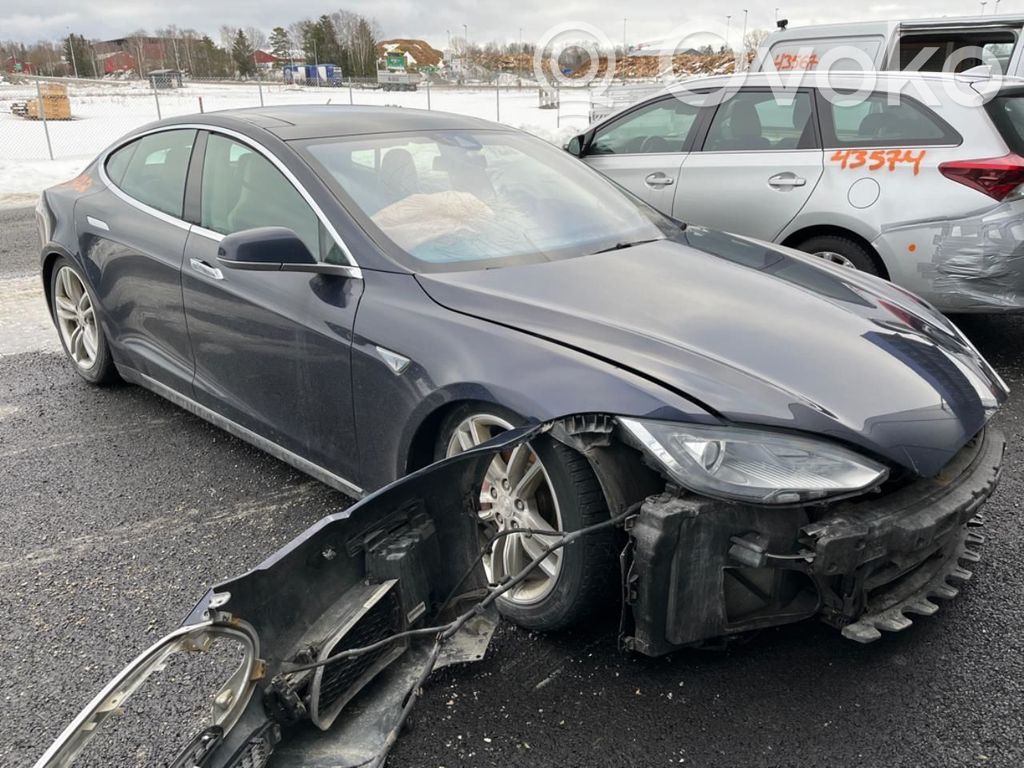 Model S Tesla Model S