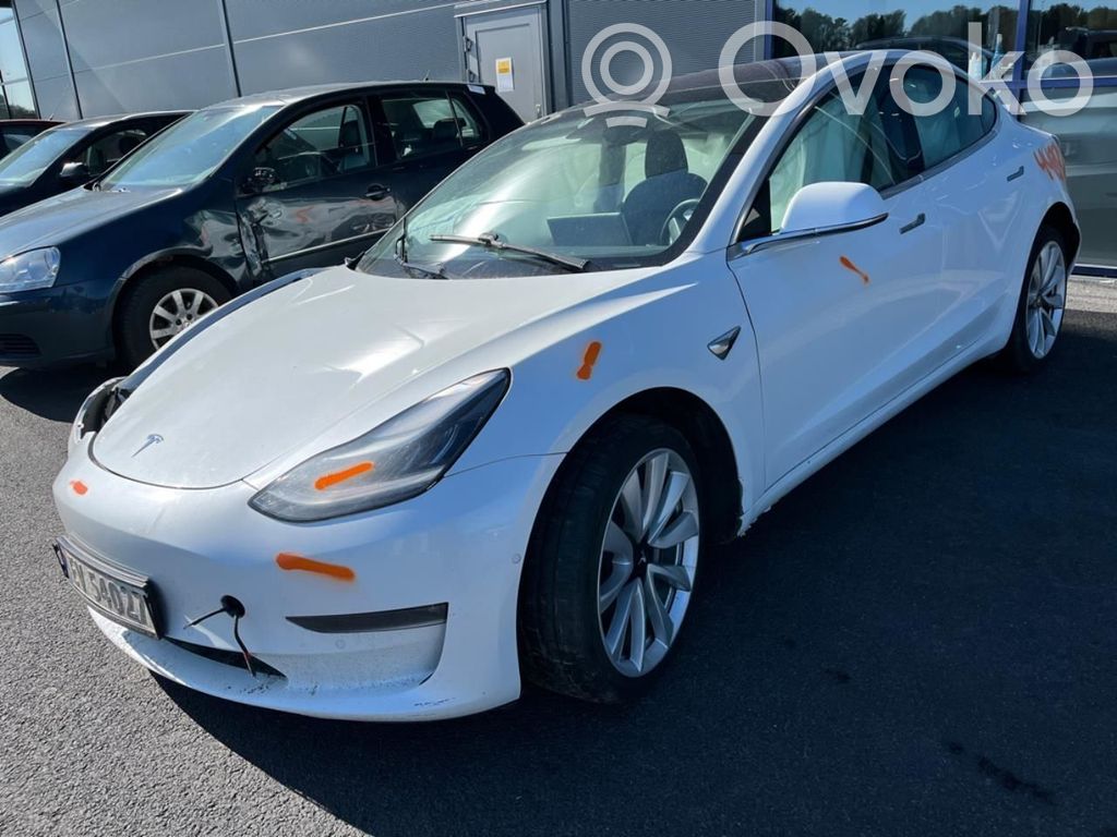 Model 3 Tesla Model 3  114374600D