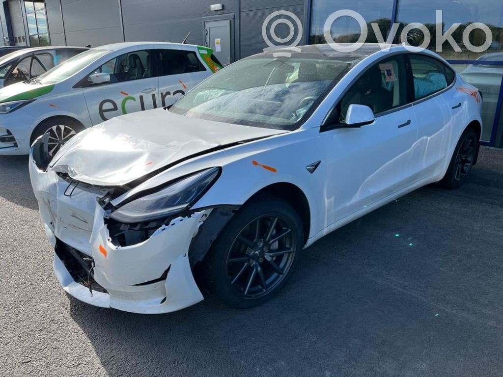 Model 3 Tesla Model 3  110864700D