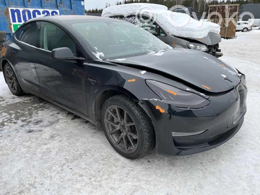 Model 3 Tesla Model 3  107740200F