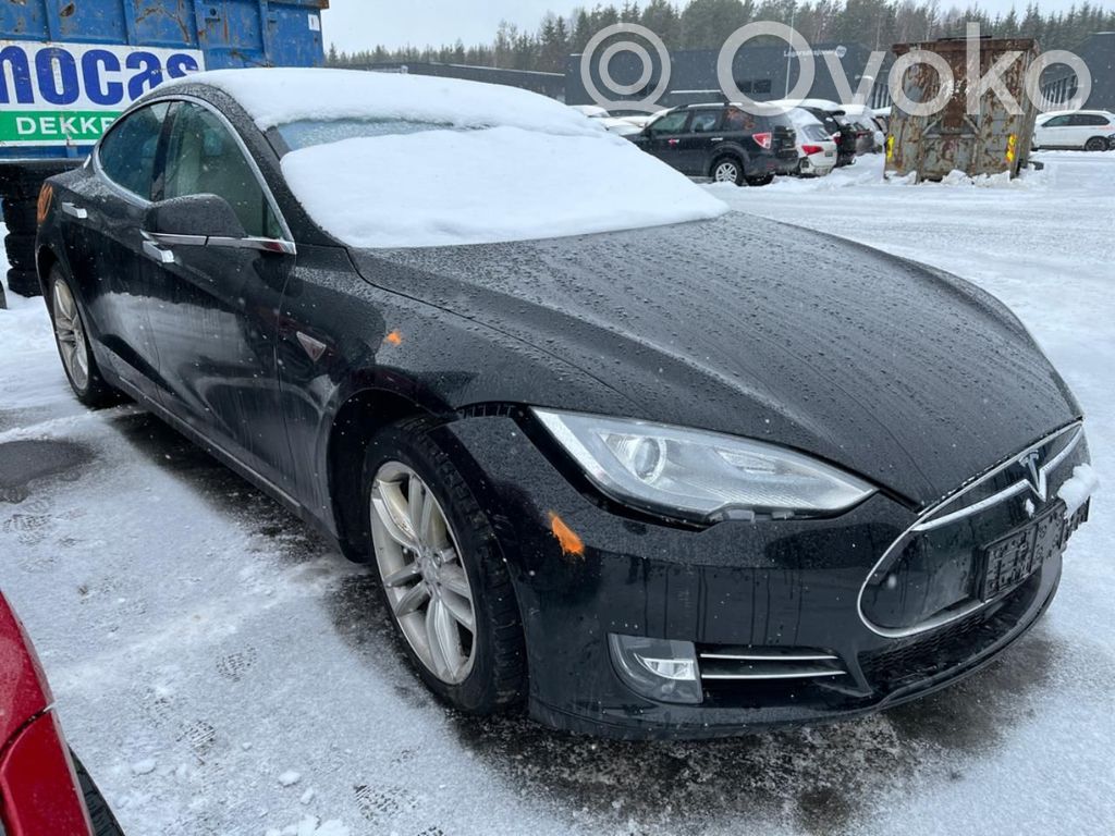 Model S Tesla Model S  6006622E0E