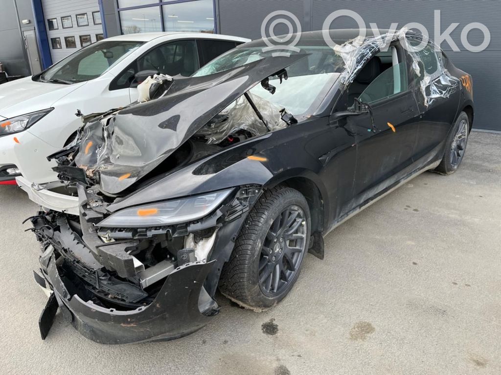 Model 3 Tesla Model 3  1714928ECB