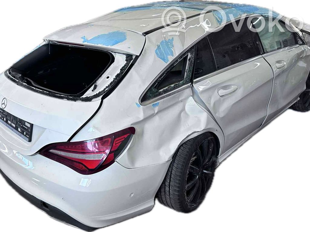 CLA C117 X117 W117 CLA-class  A2049062102