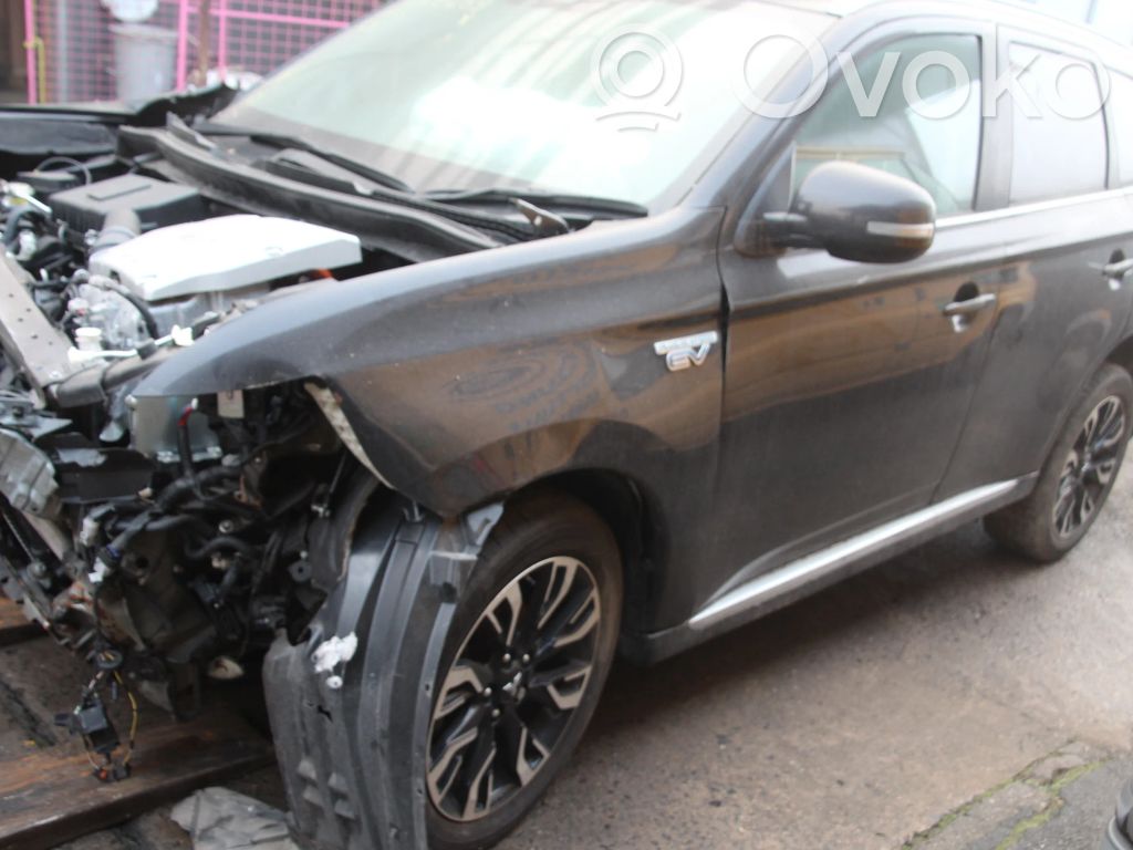Outlander Outlander  1588A327