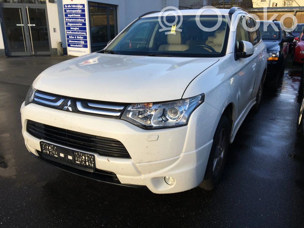 Outlander Outlander  1540A468