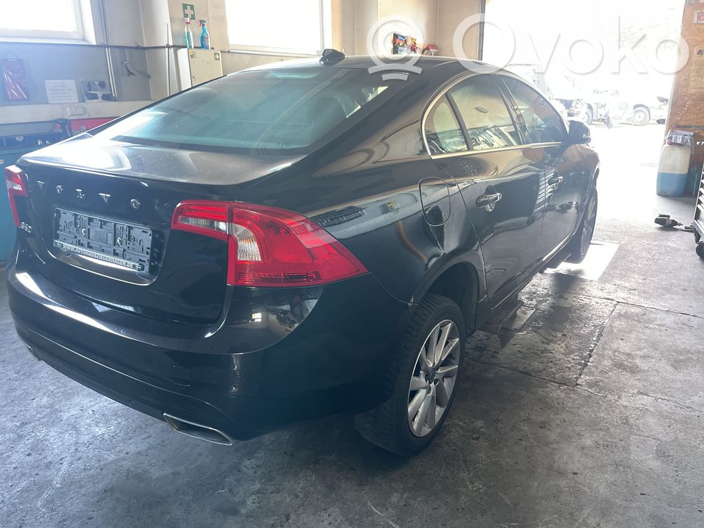 S60 S60  31433917