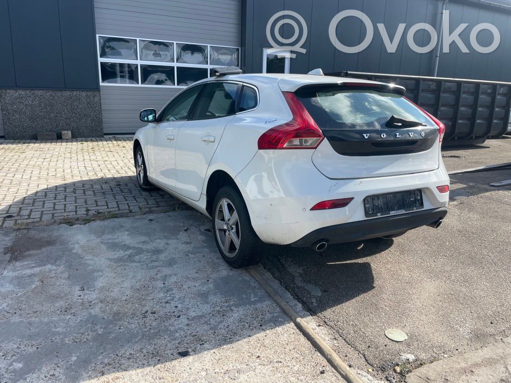 V40 S40, V40  31343041