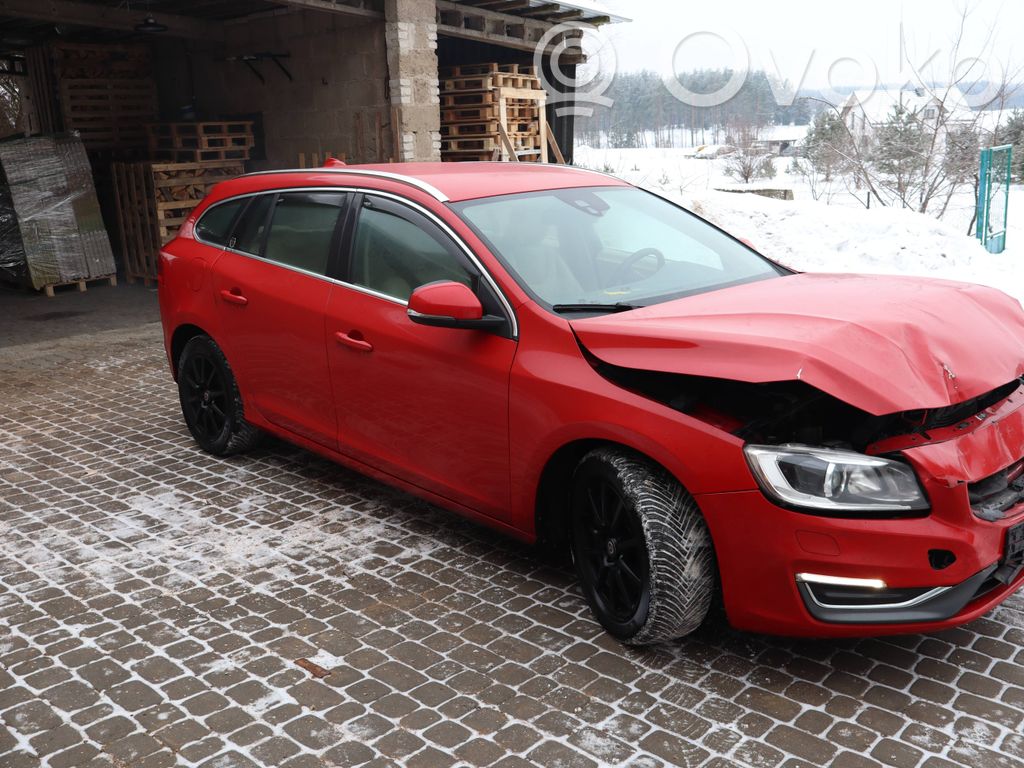 V60 V60, V60 Cross Country  30793322