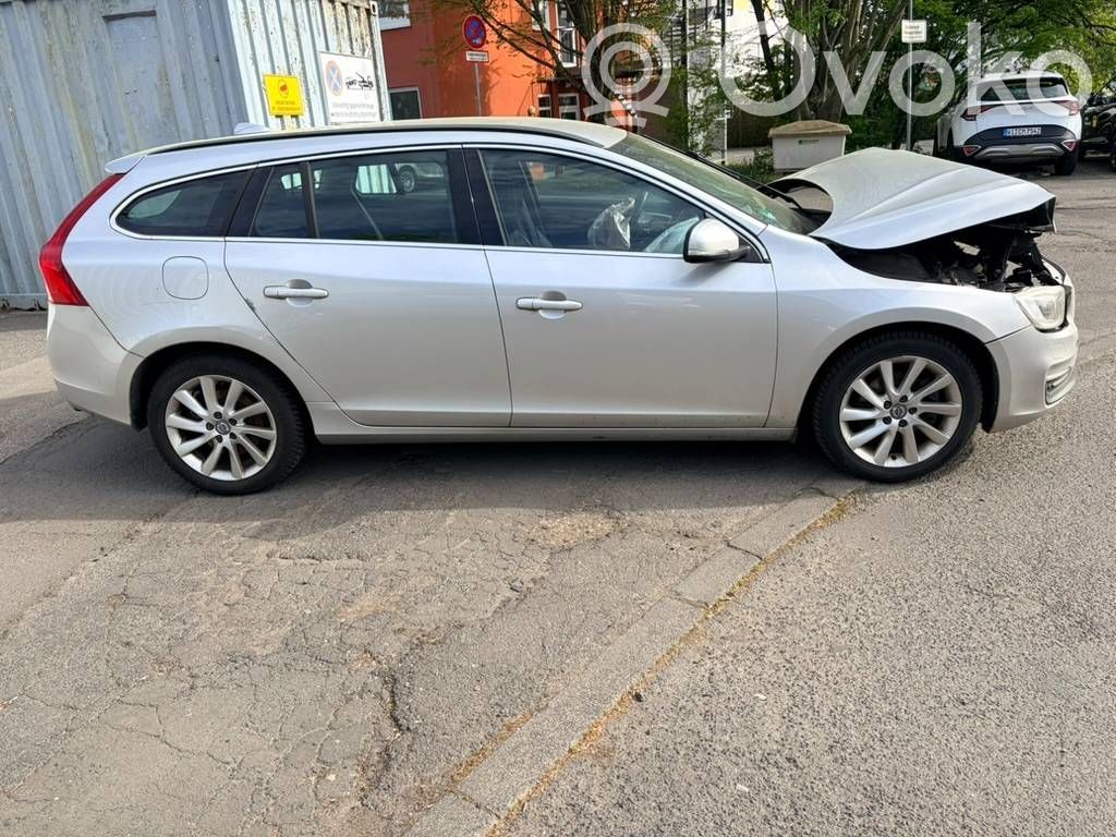 V60 V60, V60 Cross Country  39804314