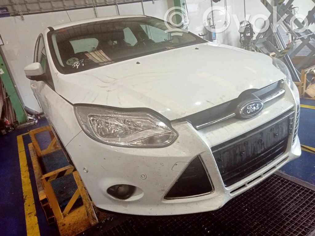 Focus Focus  AV6N10300DC