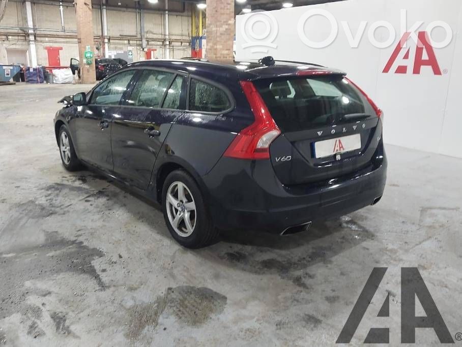 V60 V60, V60 Cross Country  31443841