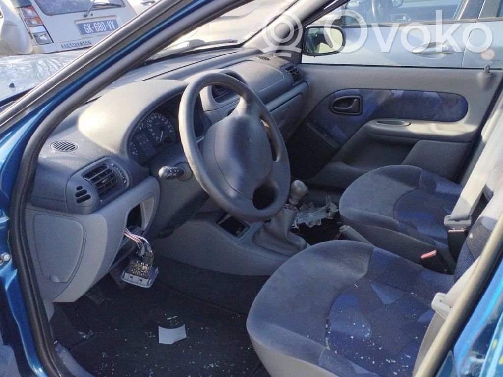 Clio II Clio  7701470812