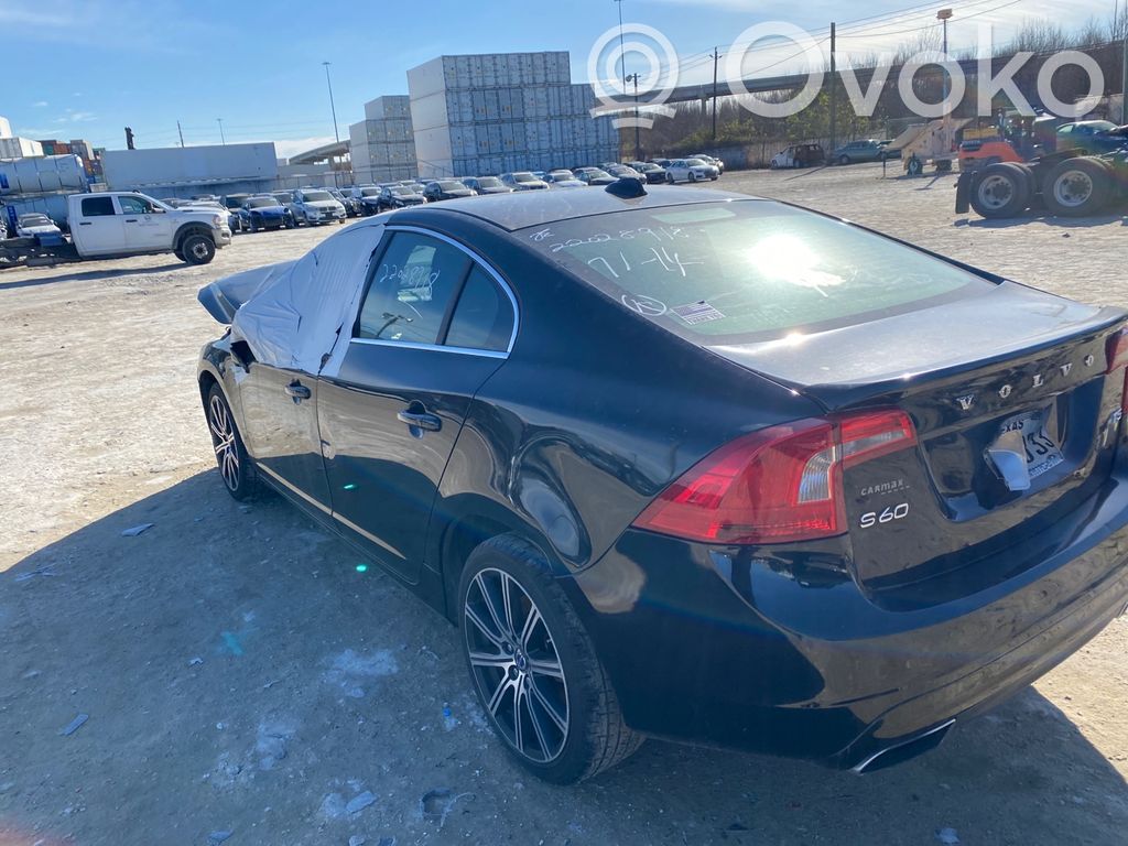 S60 S60  285180