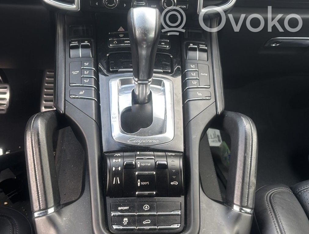 Cayenne (92A) Cayenne  PAA422075