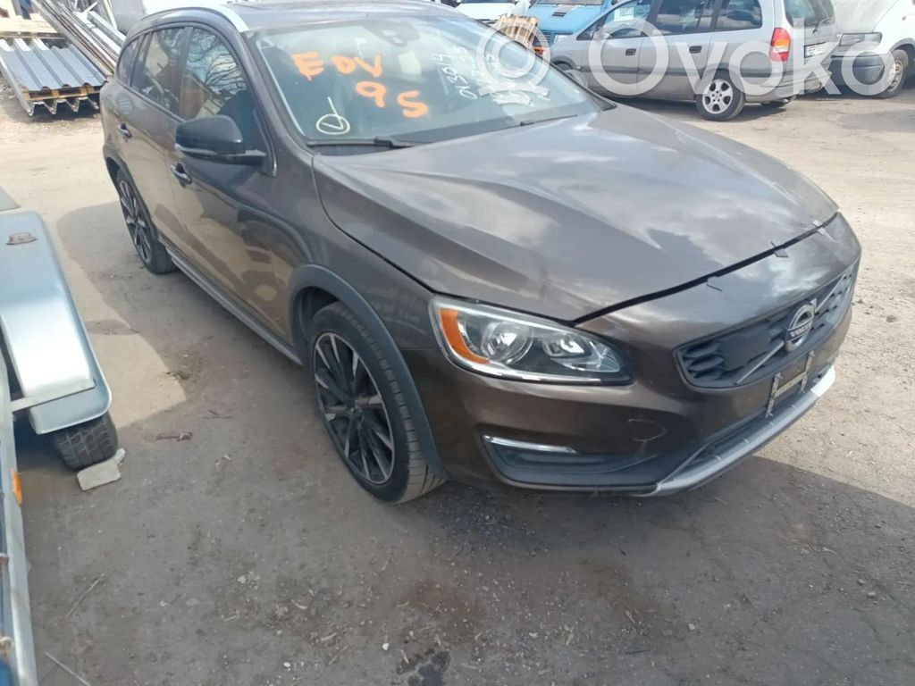 V60 V60, V60 Cross Country  30747402