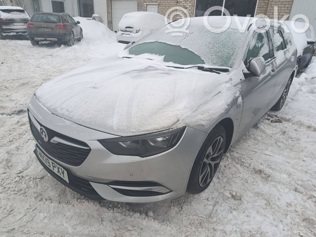 Insignia B Insignia  033856474