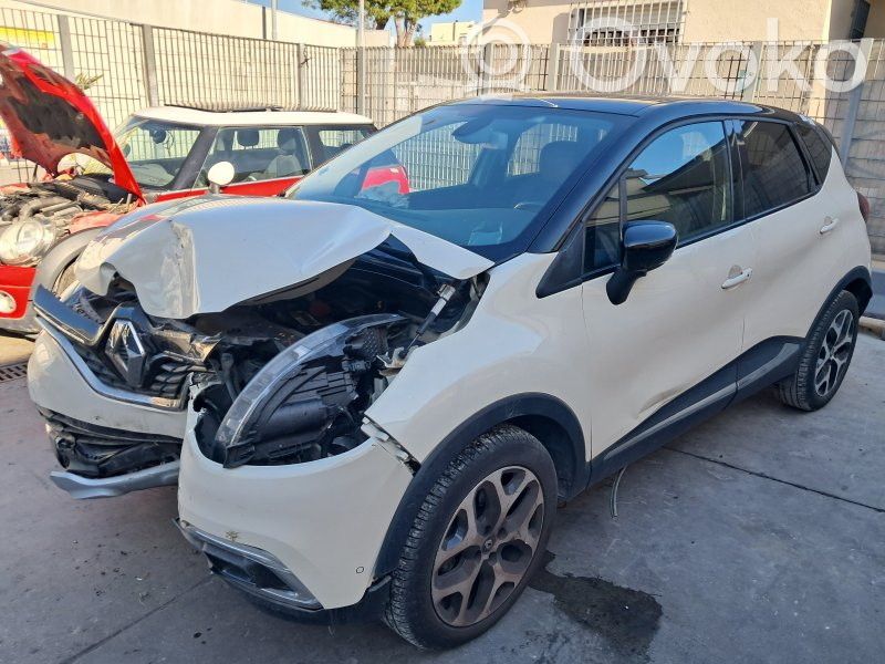 Captur Captur  821012117R