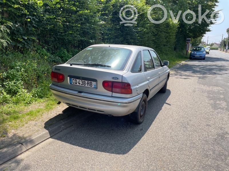 Escort Escort  92AB10300FB