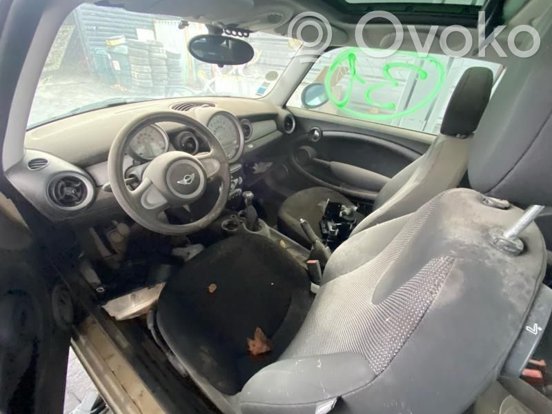 One - Cooper R56 One/Cooper R56  32302754633