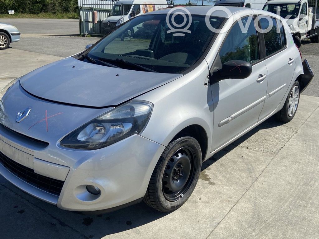 Clio III Clio  8200225839