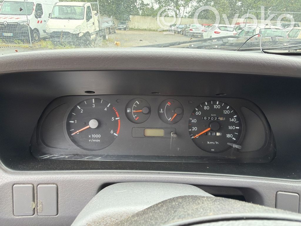Terrano Terrano  233007F400