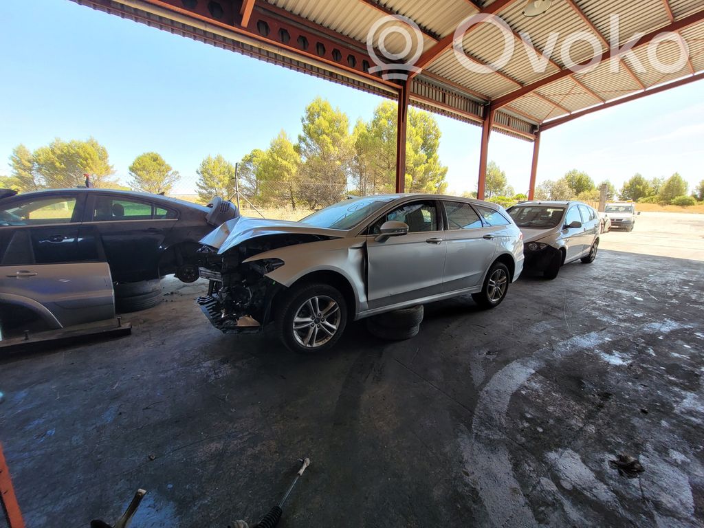 Mondeo MK V Mondeo  DS733600