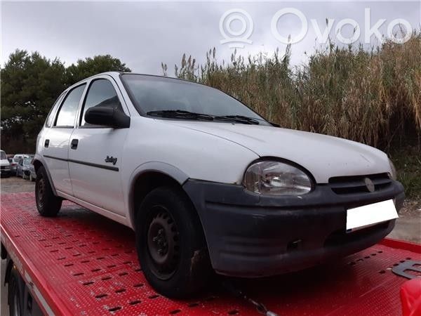 Corsa B Corsa  8943863280