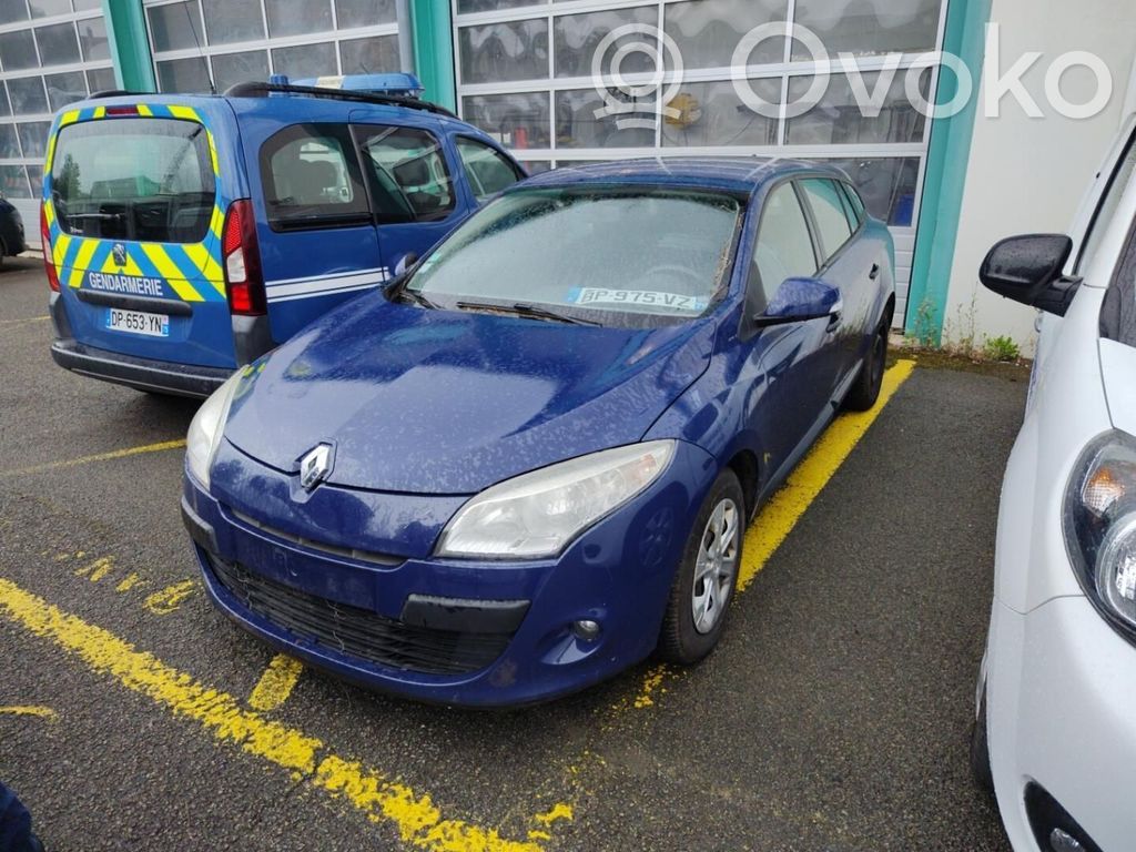 Megane III Megane  821012909R