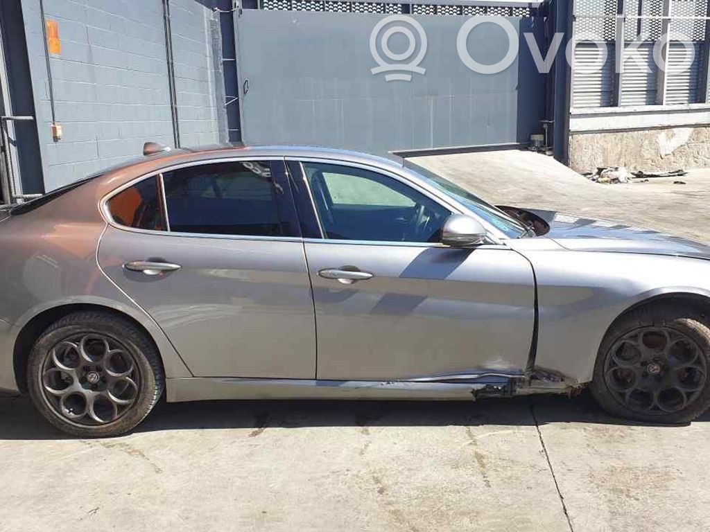 Giulia Giulia  50547304