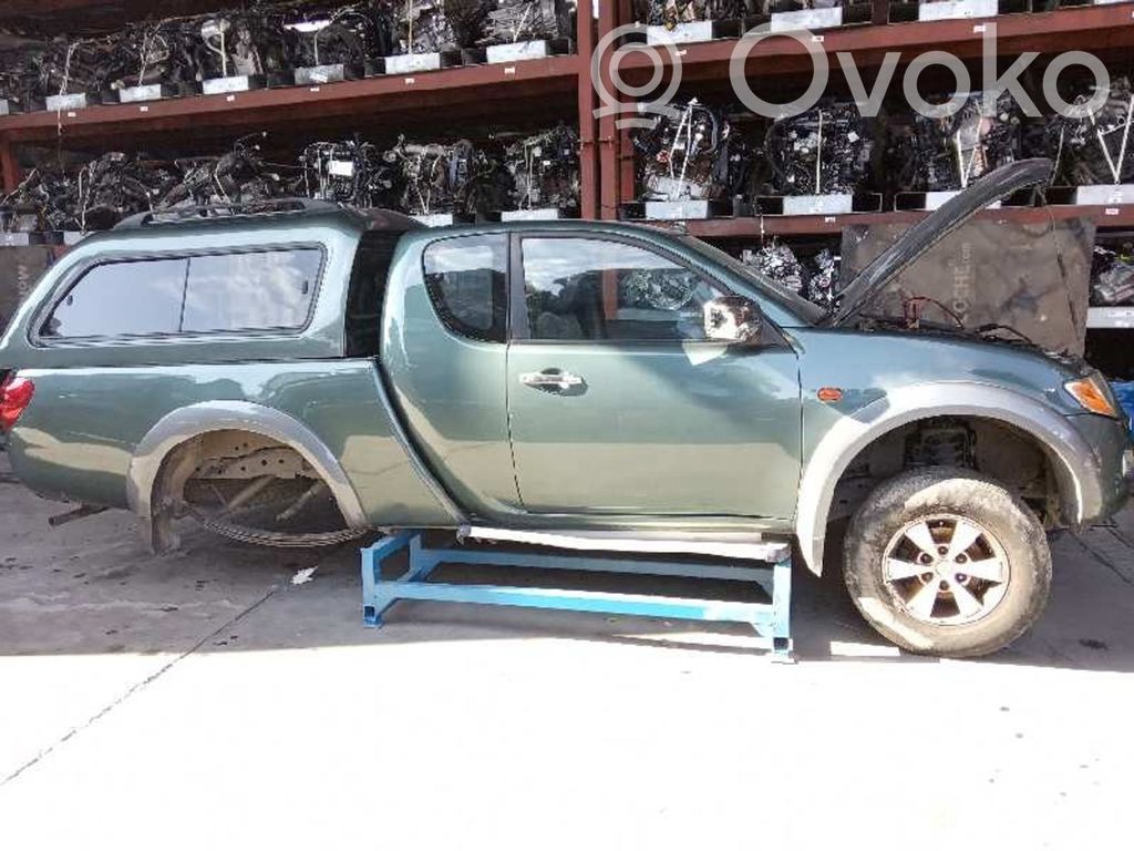 L200 L200, L300, L400 Space Gear