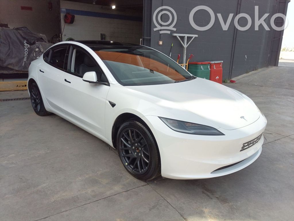 Model S Tesla Model S  173894701D