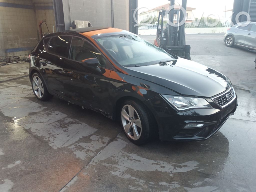 Leon (5F) Leon  04E906262CS