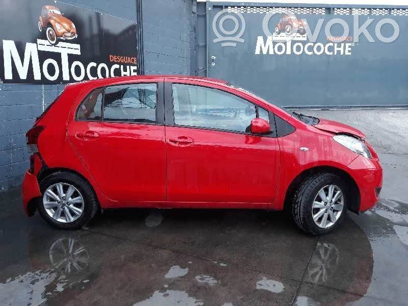 Yaris Yaris  REF