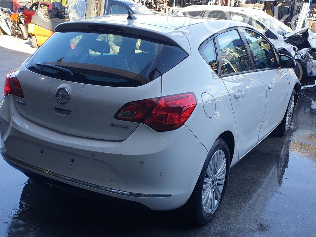Astra J Astra  13306488