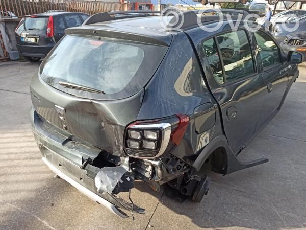 Sandero Sandero, Sandero Stepway