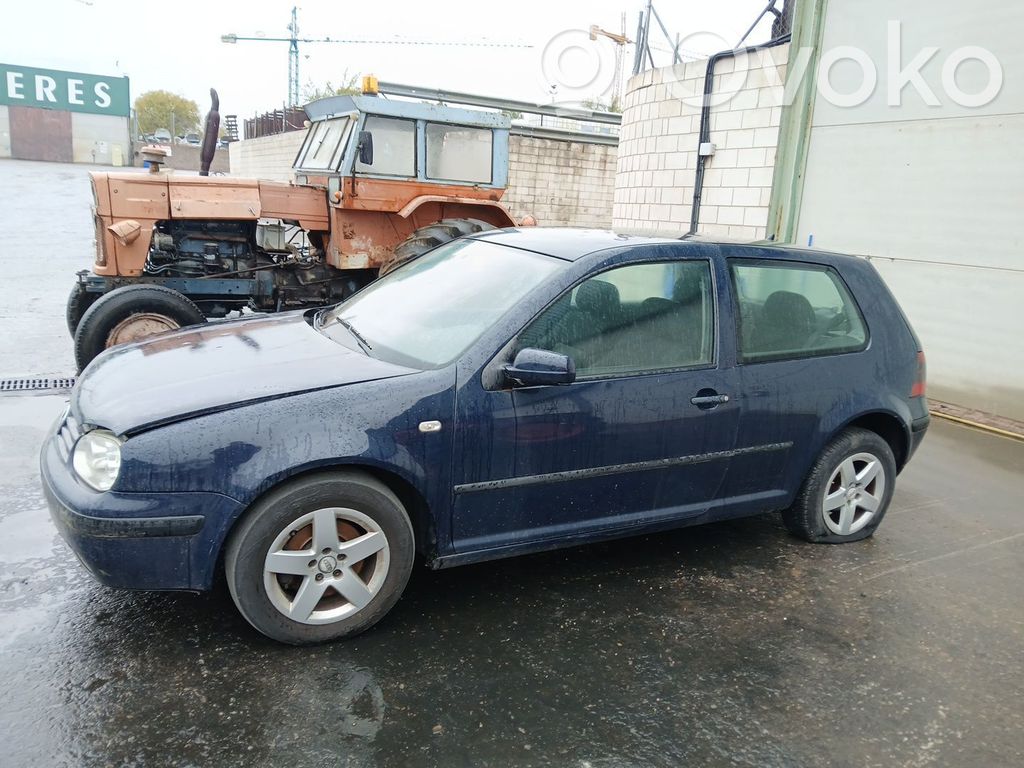 Golf SportWagen Golf  4B0953503H