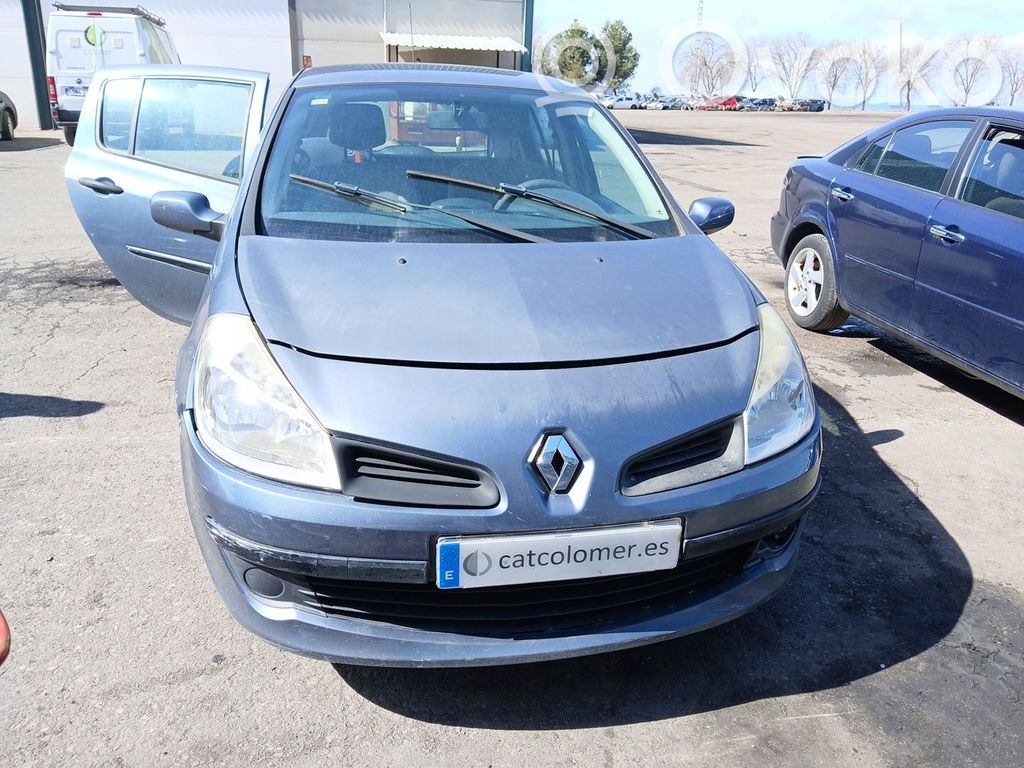 Clio III Clio  33056053D