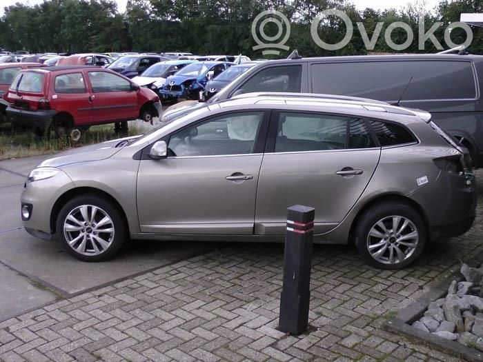 Megane III Megane  226A42455R