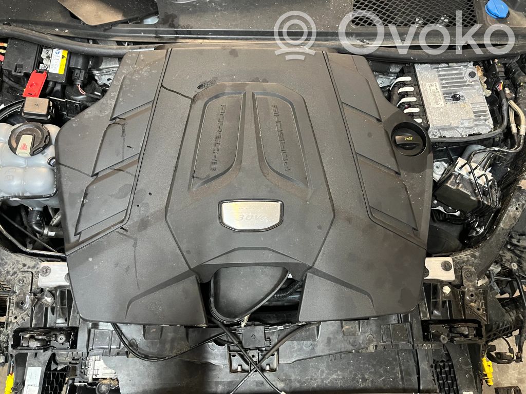Cayenne (9Y0 9Y3) Cayenne  4KE907107AB