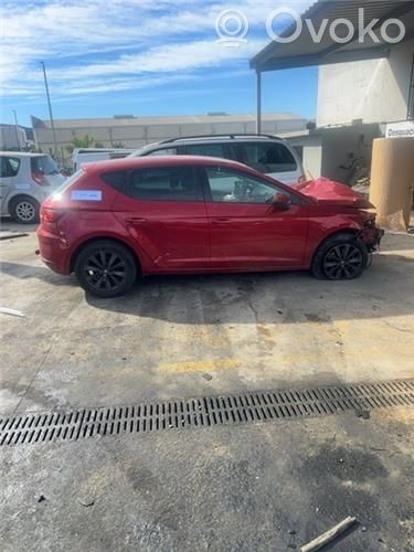 Leon (5F) Leon  5Q0614517DD