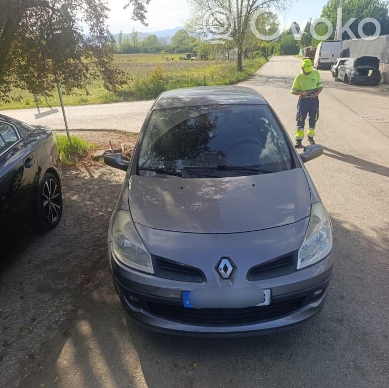 Clio III Clio  8200826806A