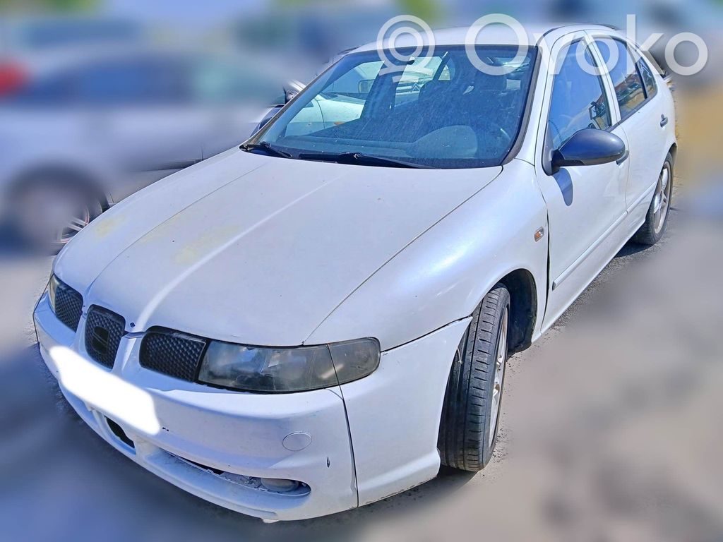 Leon (1M) Leon  6L6827505A